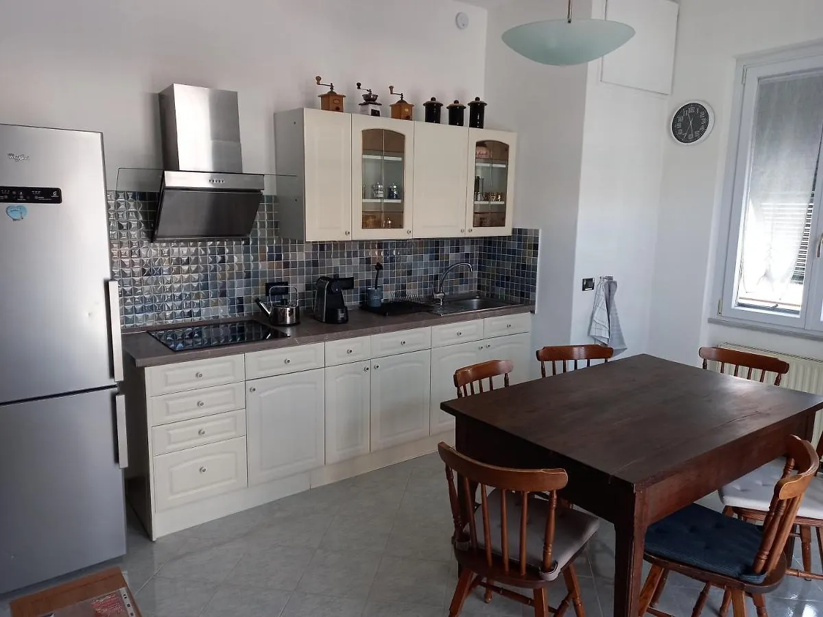 דירות Carasco Dana'S House